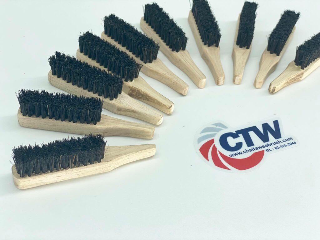 CTW Handle-Brush 12